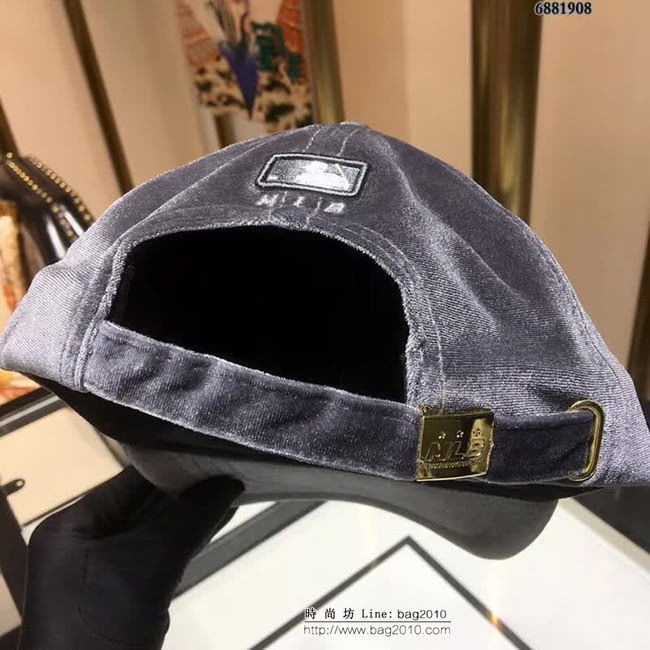 MLB 專櫃同步 NY與Gucci聯名款棒球帽 情侶款 6881908 LLWJ5653